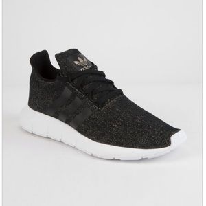 Adidas Swift Run Black Sneakers